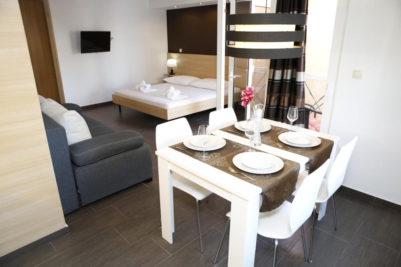 Guest House Lorenta Vodice Extérieur photo