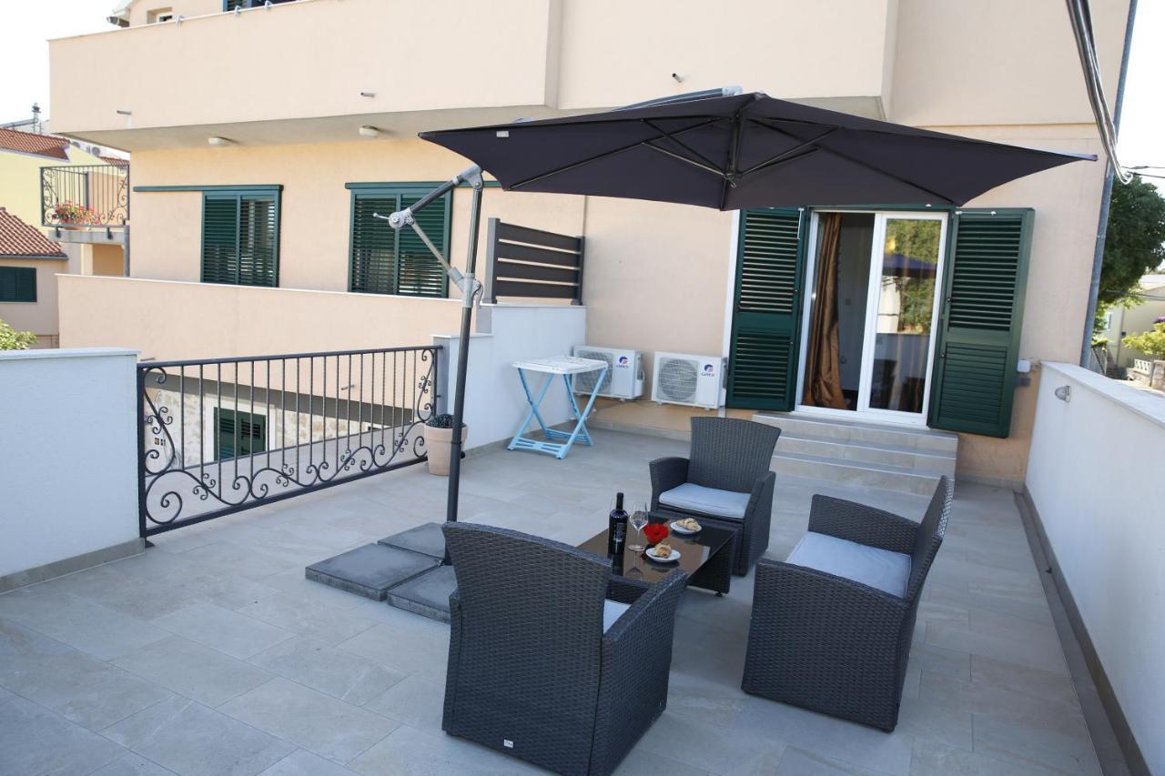 Guest House Lorenta Vodice Extérieur photo