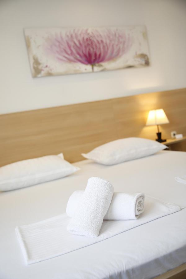 Guest House Lorenta Vodice Extérieur photo