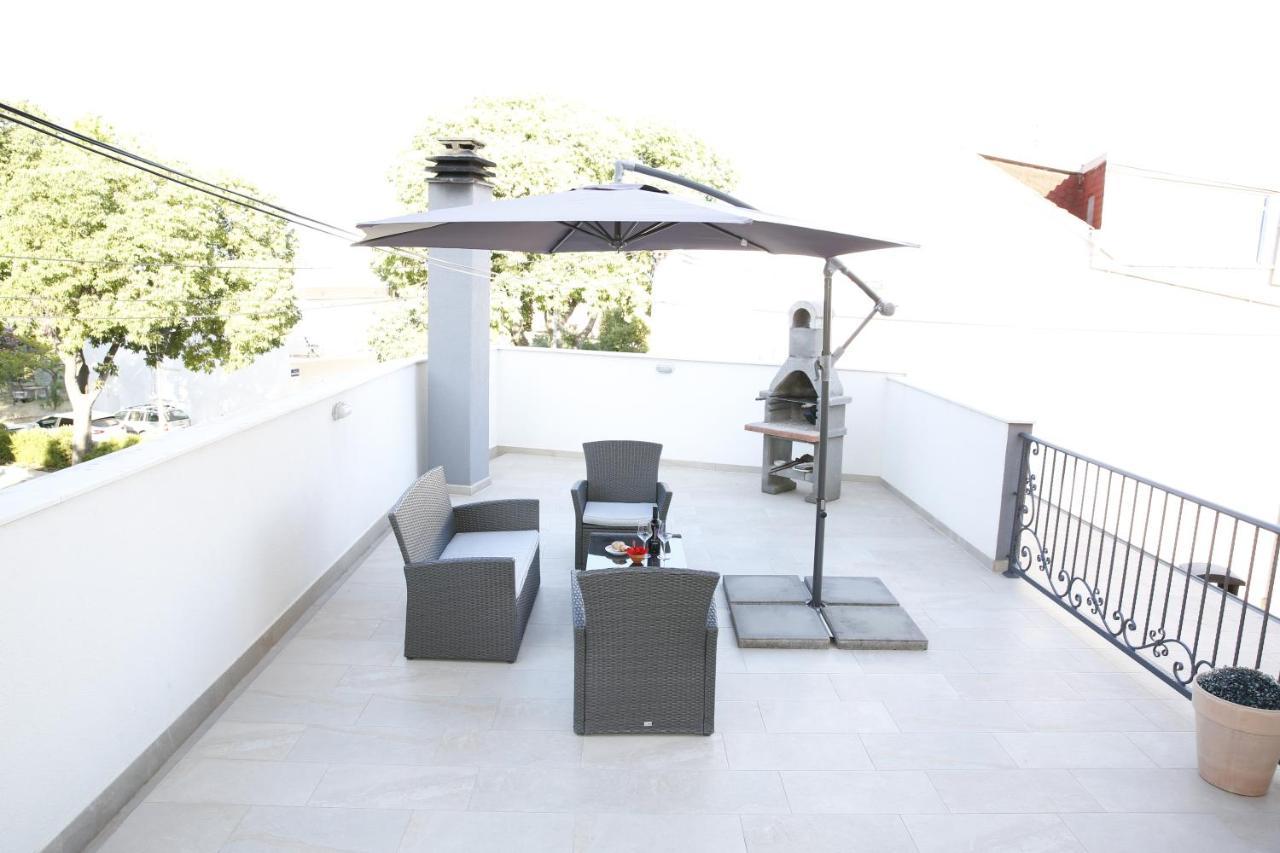 Guest House Lorenta Vodice Extérieur photo